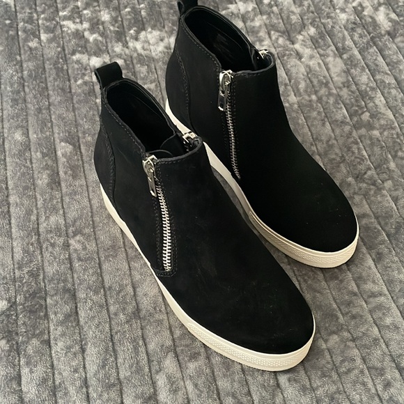 Steve Madden Wedgie Suede Ankle Sneakers - Picture 2 of 8